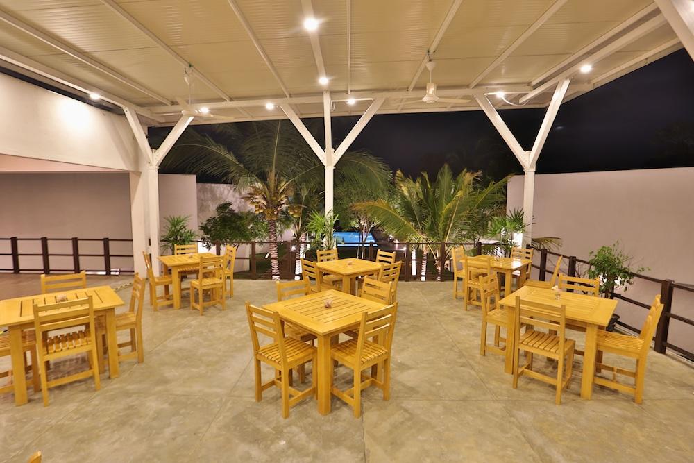 Arugambay Roccos Otel Arugam Bay Dış mekan fotoğraf